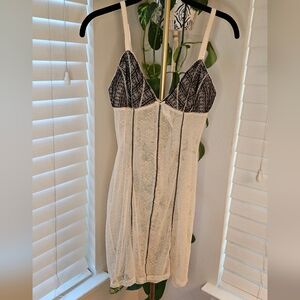 Jennifer Lopez Black and Cream Lace Chemise